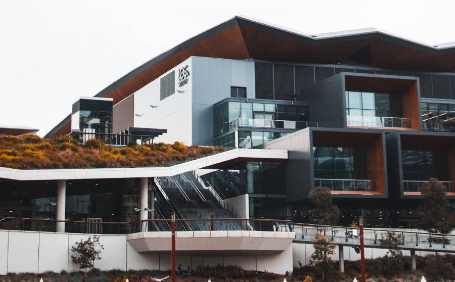 Go Beyond Mere Property Listings: Get a Buyer’s Agent Onboard