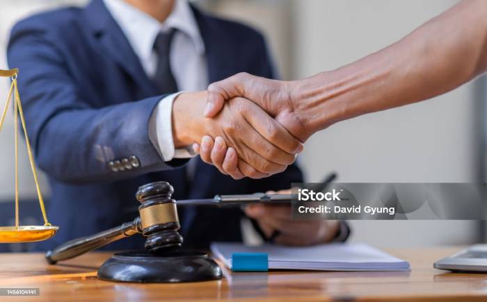 Finding A Top Criminal Lawyer In Toronto For Your Case