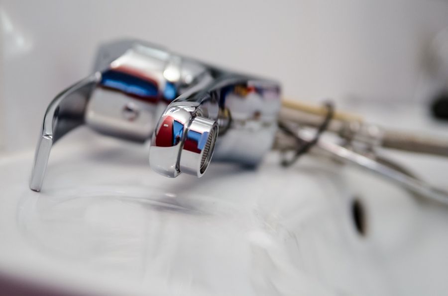 Plumber in Cheltenham vs DIY: What You Should Know